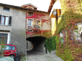 The House on the Bridge- La Casa sul Ponte Menaggio